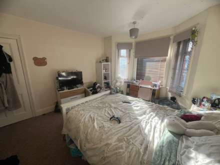 Winton, Bournemouth* 5 Bedroom Student House * £127pp*, Image 15