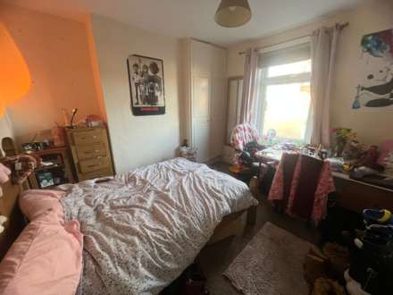 Winton, Bournemouth* 5 Bedroom Student House * £127pp*, Image 6
