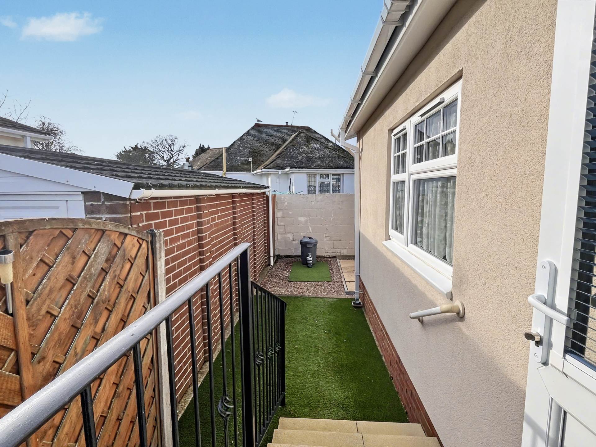 New Road, Bournemouth * Park Home*, Image 18