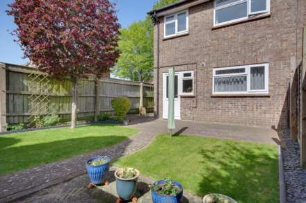 Throop, Bournemouth * Superb Garden Flat*, Image 10