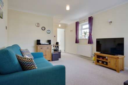 Throop, Bournemouth * Superb Garden Flat*, Image 14