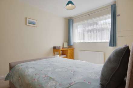 Throop, Bournemouth * Superb Garden Flat*, Image 20