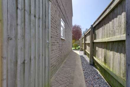 Throop, Bournemouth * Superb Garden Flat*, Image 22