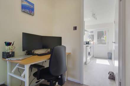 Throop, Bournemouth * Superb Garden Flat*, Image 3