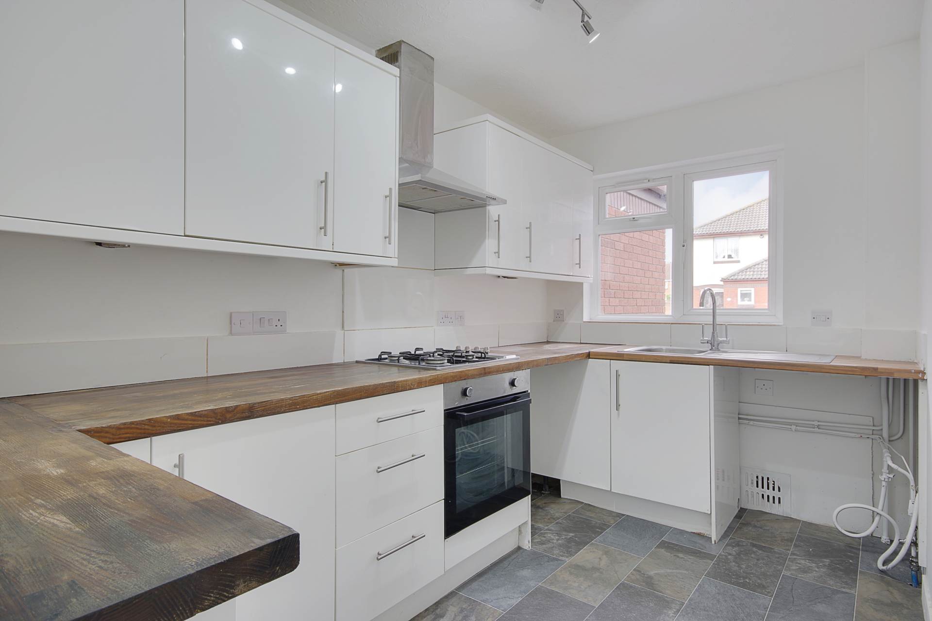 Christchurch/Purewell * Family Home*, Image 3