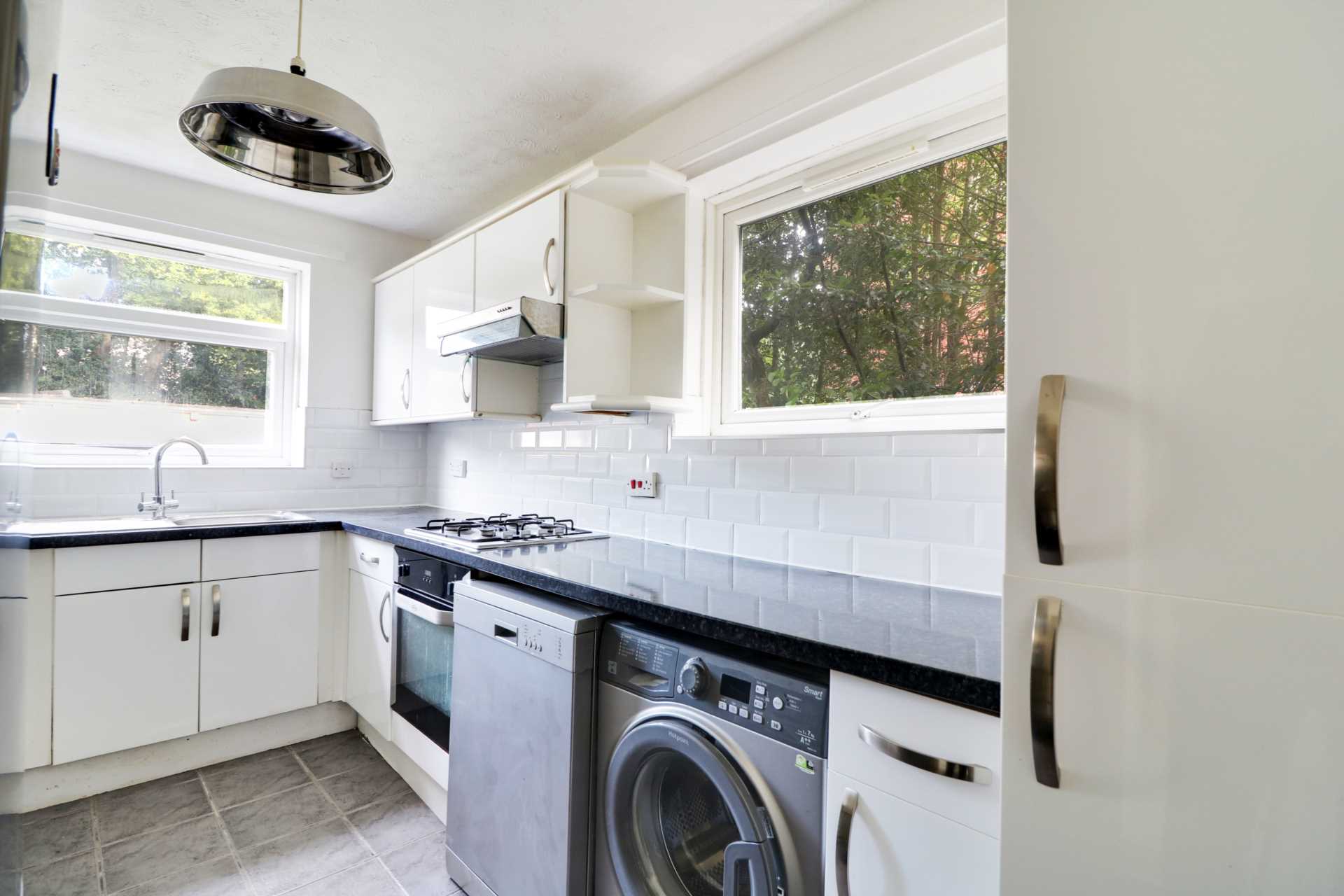 Dean Park Road, Dean Park* Available now*, Image 5