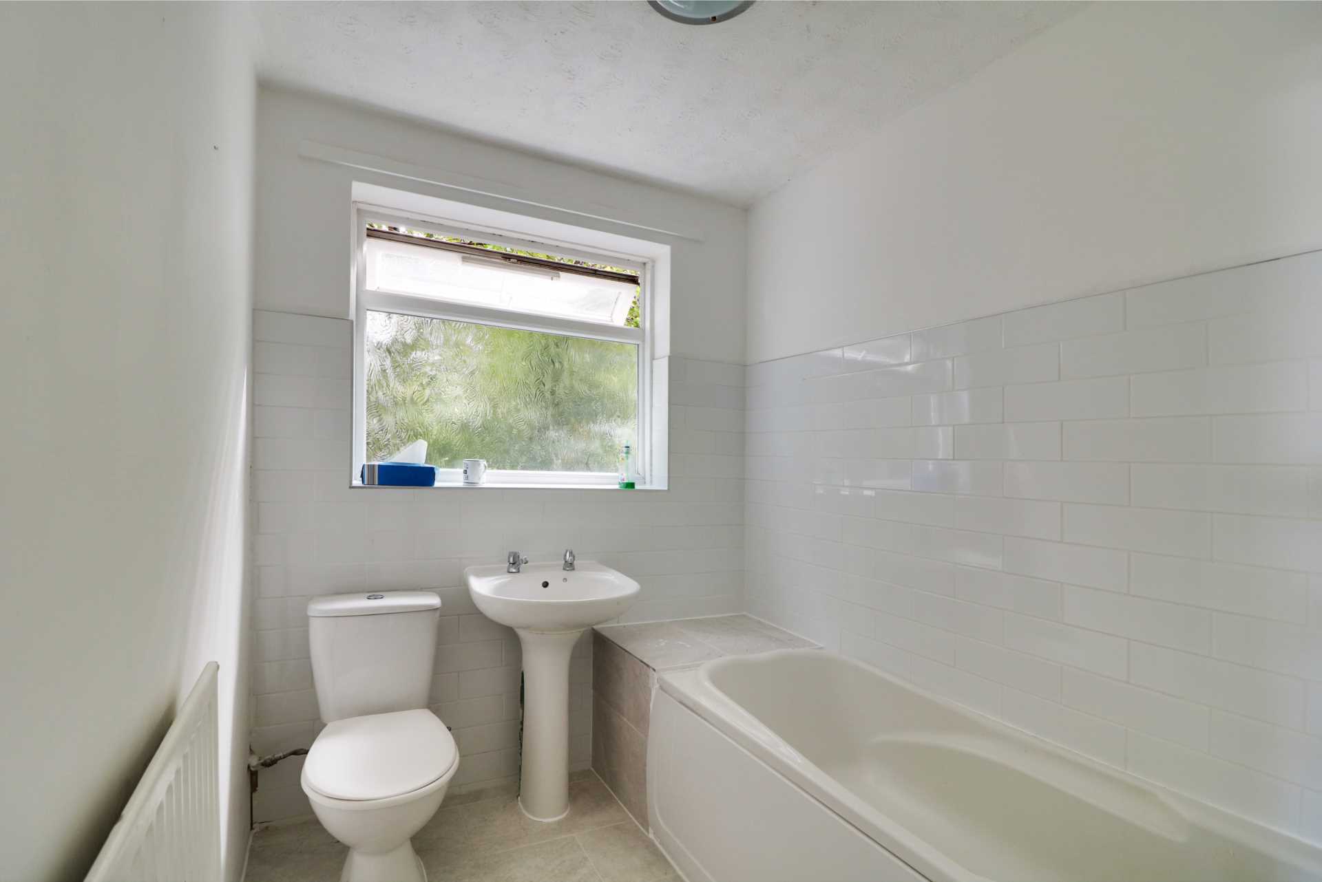 Dean Park Road, Dean Park* Available now*, Image 9