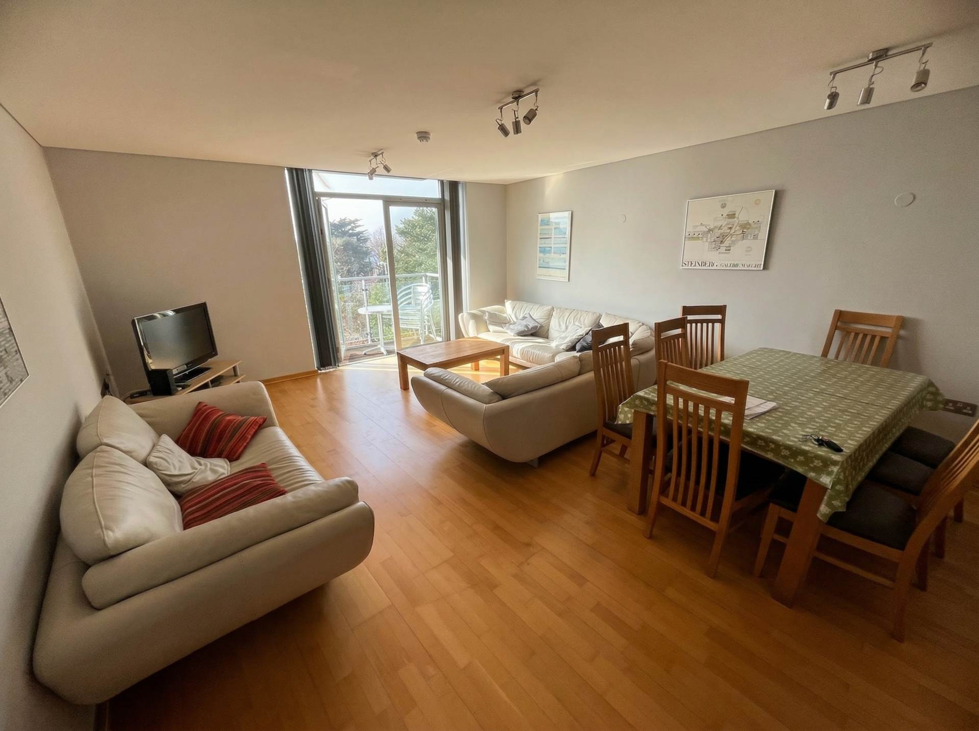 Three Bedroom Apartment at The Pinnacle, Bournemouth Town Centre, Image 2