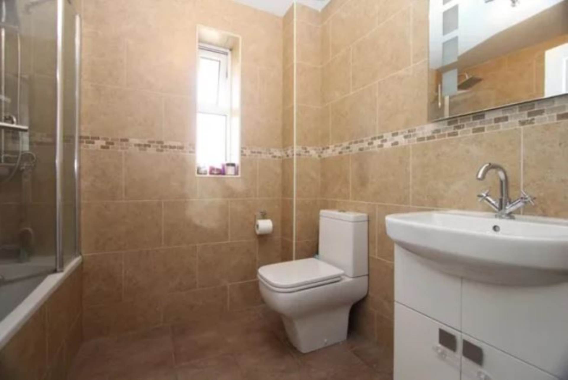 Mudeford, Christchurch * Fantastic Starter Home Opportunity*, Image 5