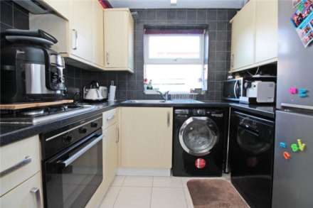 Mudeford, Christchurch * Fantastic Starter Home Opportunity*, Image 4