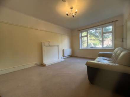 East Cliff, Bournemouth *Minutes from the Beach*, Image 3