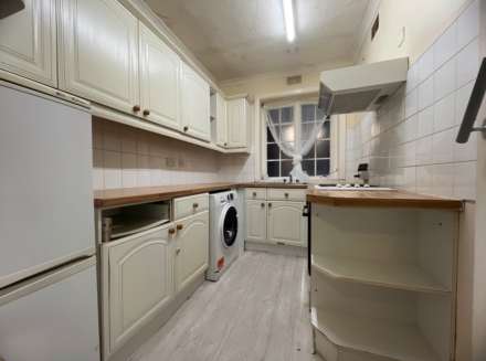 East Cliff, Bournemouth *Minutes from the Beach*, Image 8