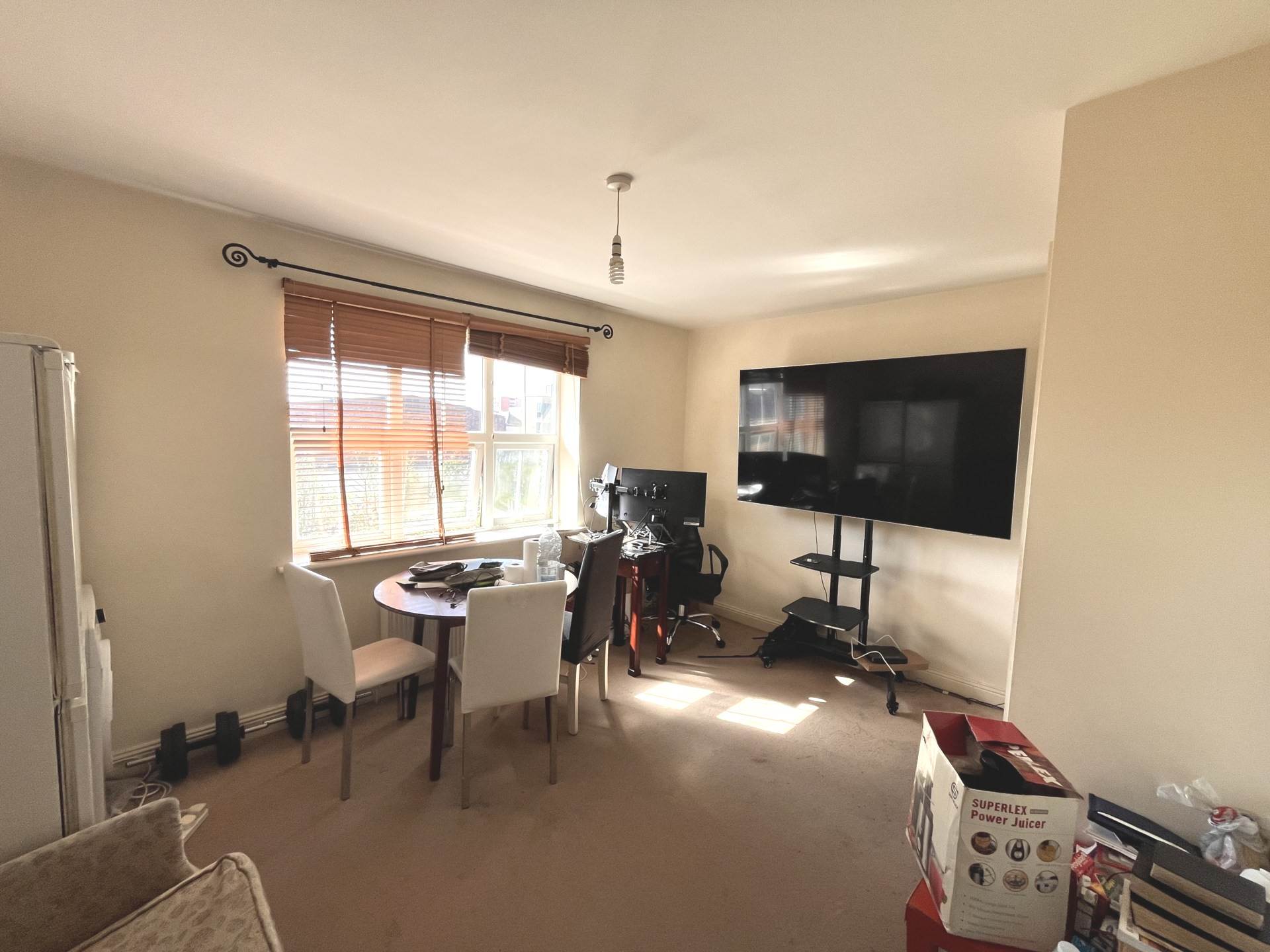 Northcote Road * Modern Living in a Gated Central Hub*, Image 1