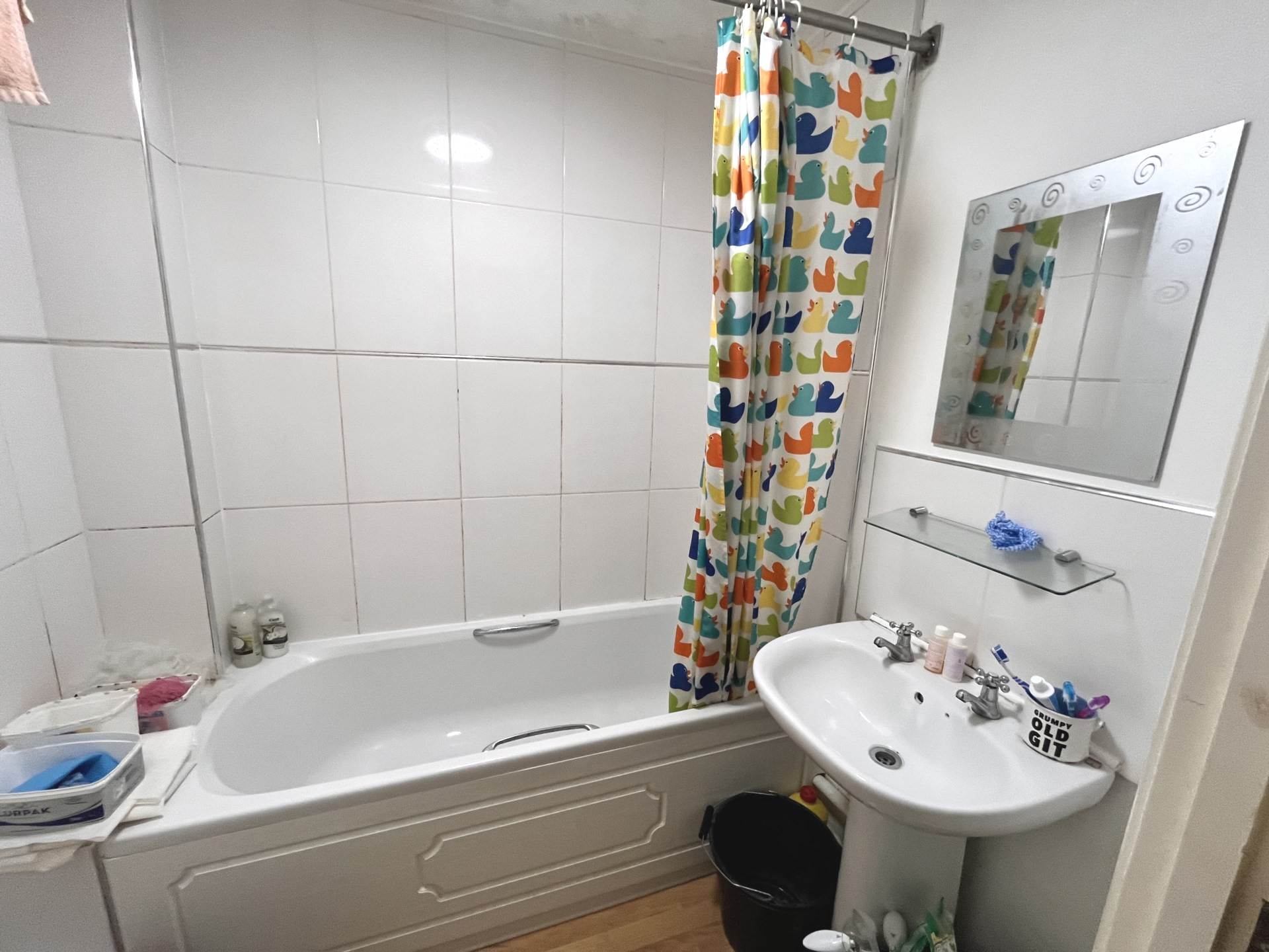 Northcote Road * Modern Living in a Gated Central Hub*, Image 4