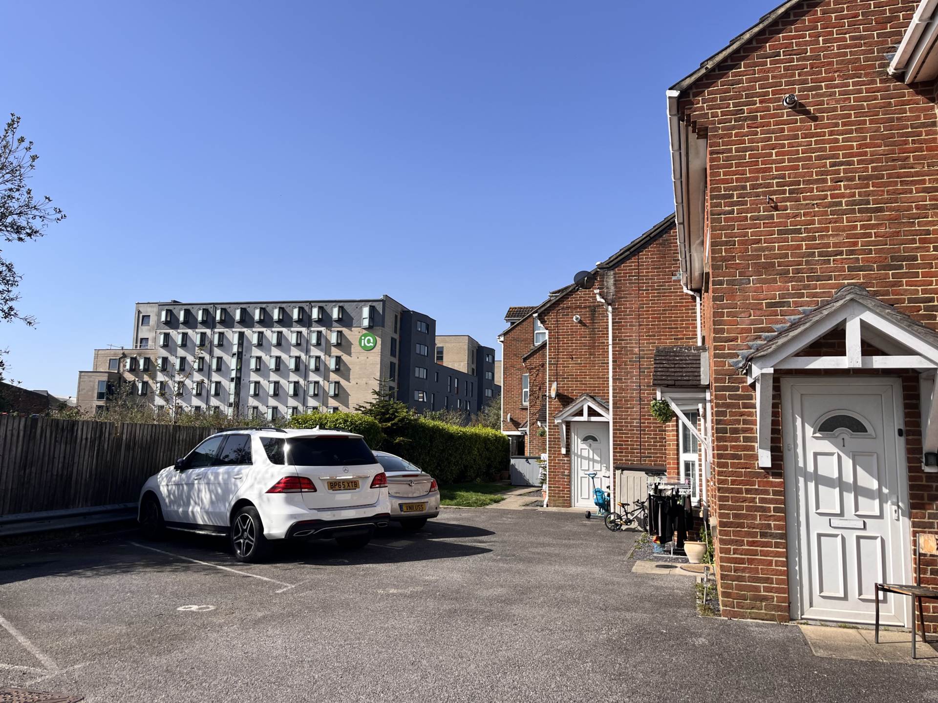 Northcote Road * Modern Living in a Gated Central Hub*, Image 7