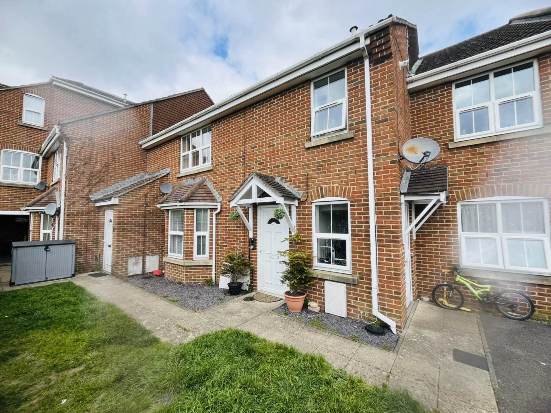 Northcote Road * Modern Living in a Gated Central Hub*, Image 8