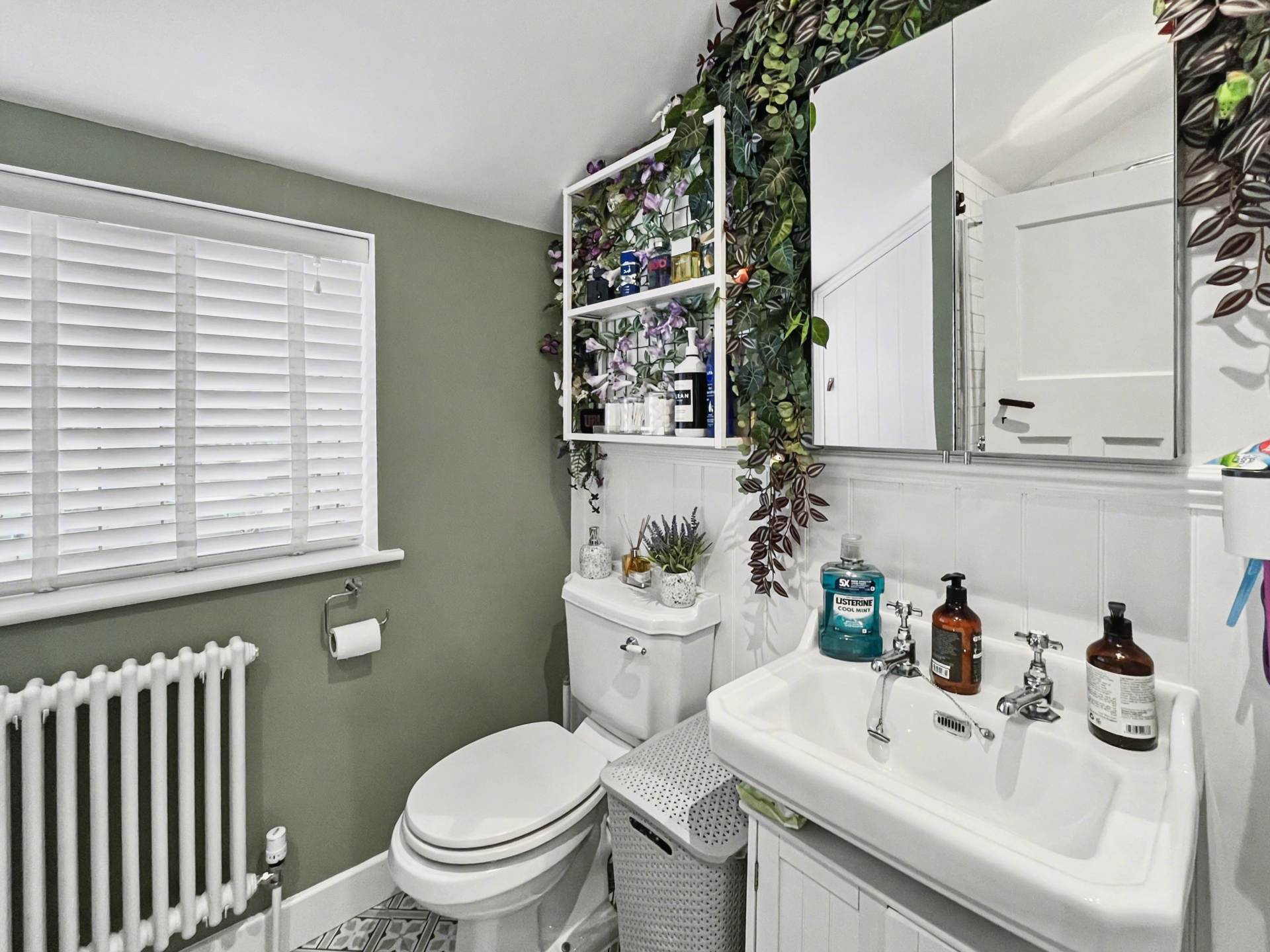 Ensbury Park * Garden Flat*, Image 10