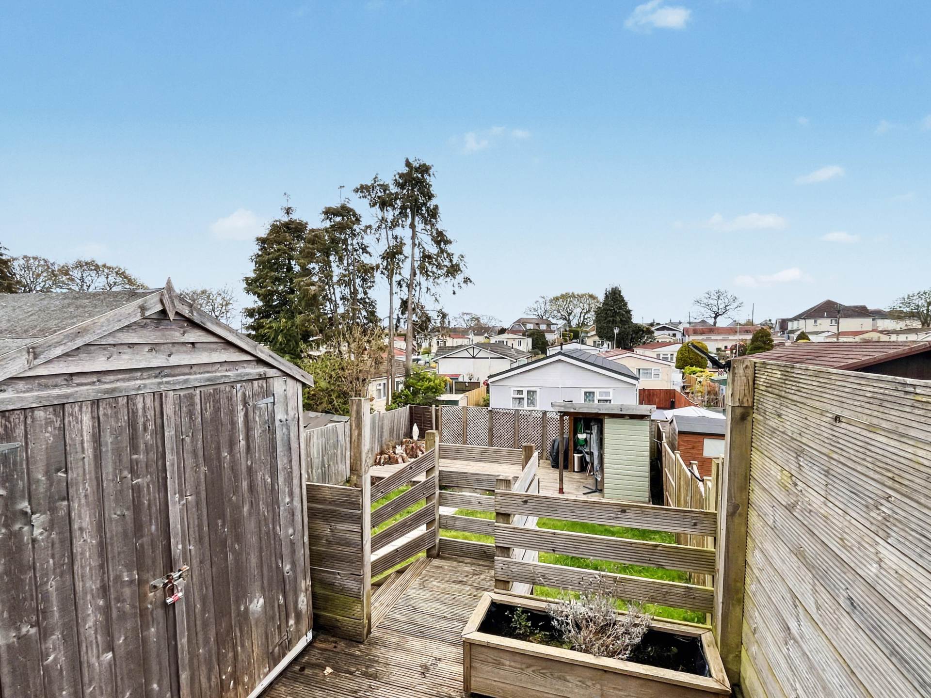 Ensbury Park * Garden Flat*, Image 17