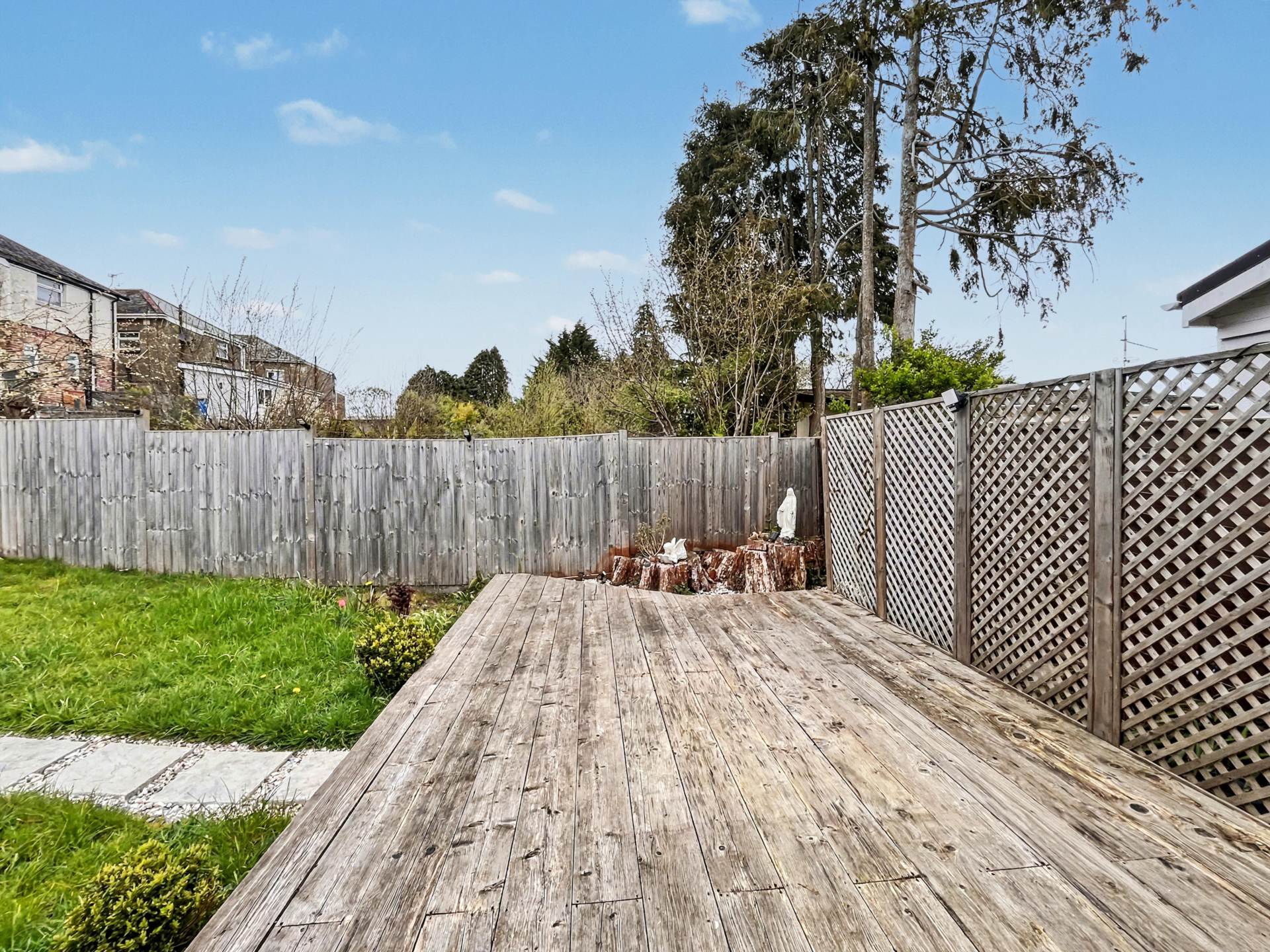 Ensbury Park * Garden Flat*, Image 19