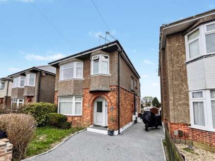 Ensbury Park * Garden Flat*, Image 1