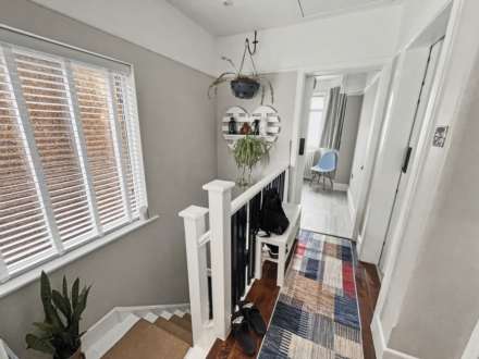 Ensbury Park * Garden Flat*, Image 16