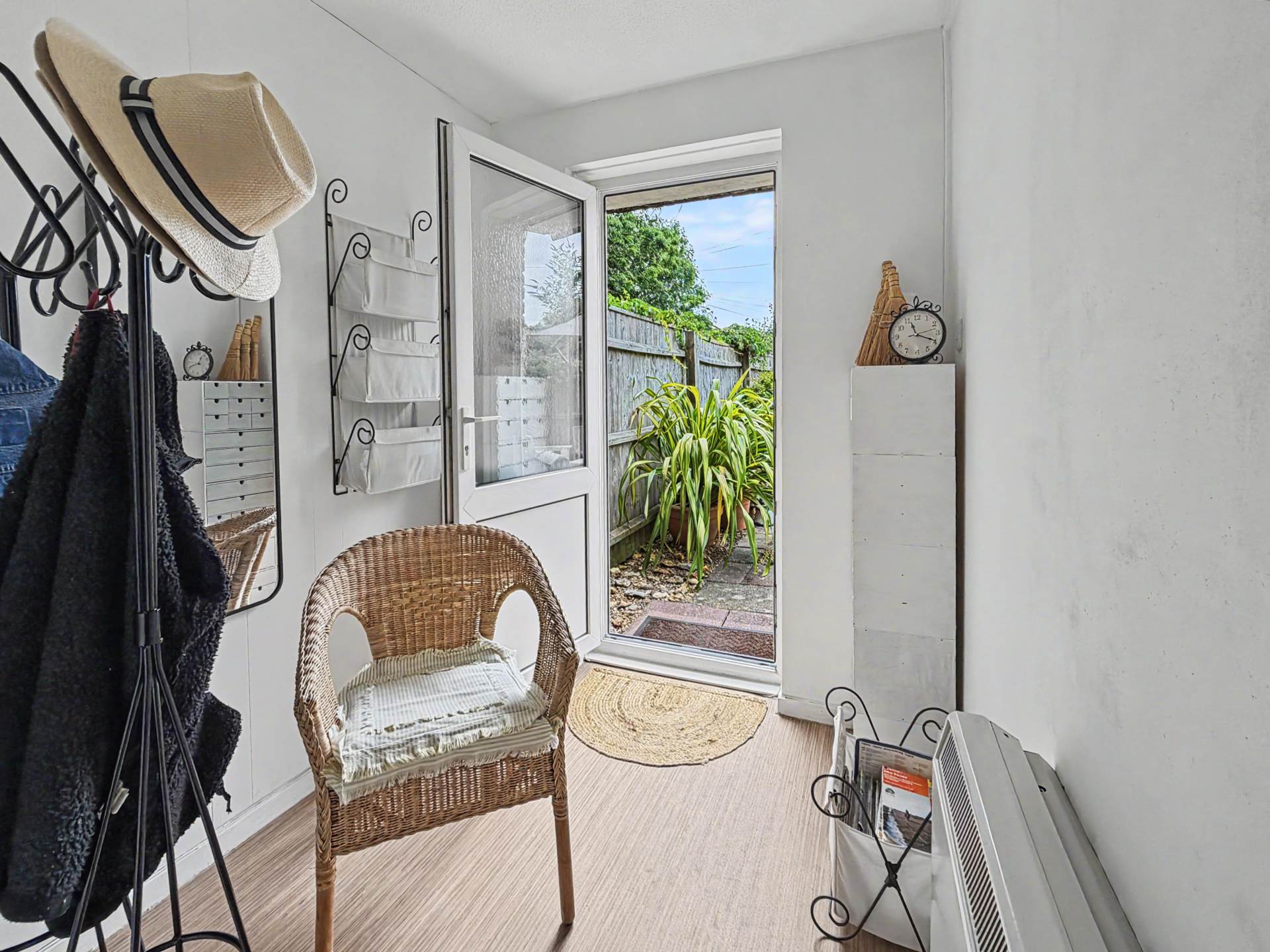 Charming & Impeccable Three-Bedroom Home in a Peaceful Bournemouth Cul-de-Sac, Image 17
