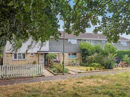 Charming & Impeccable Three-Bedroom Home in a Peaceful Bournemouth Cul-de-Sac, Image 23