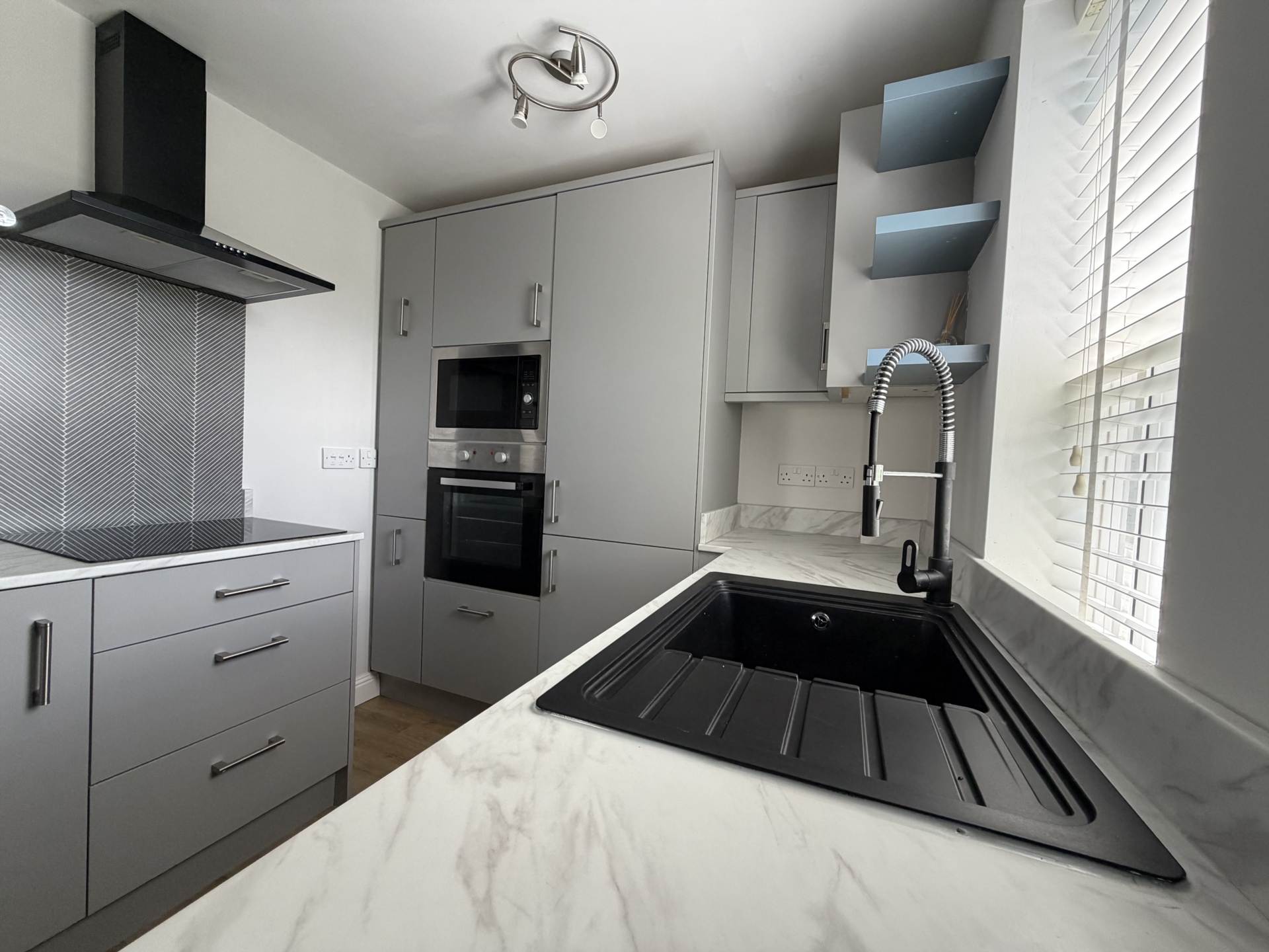 Central Bournemouth Flat, BH1, Image 5