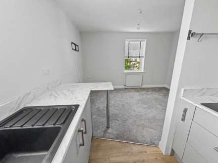 Central Bournemouth Flat, BH1, Image 4