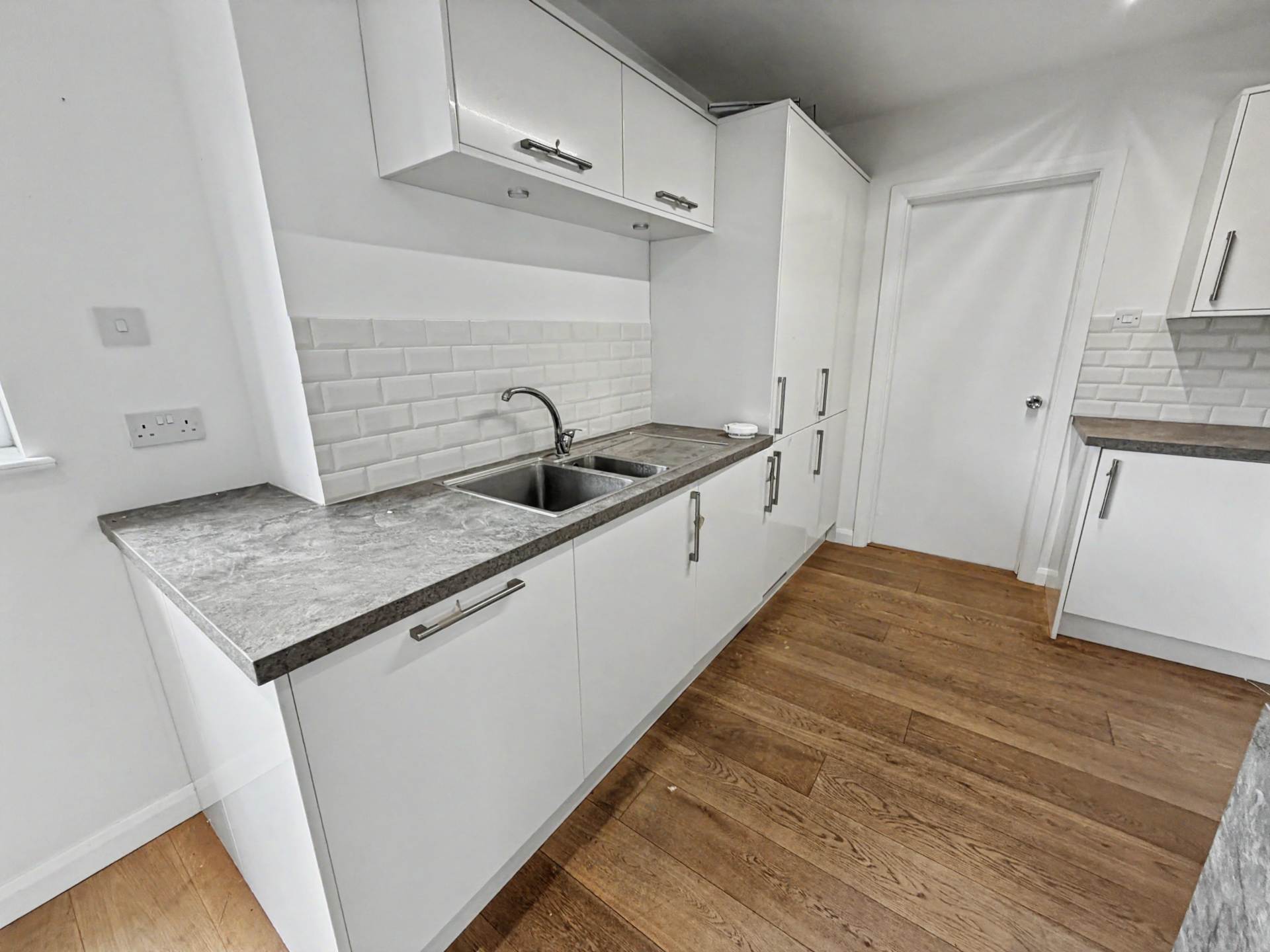 West Christchurch, Dorset * Bungalow *, Image 12