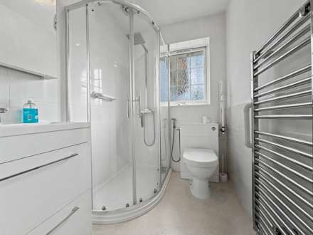 West Christchurch, Dorset * Bungalow *, Image 10