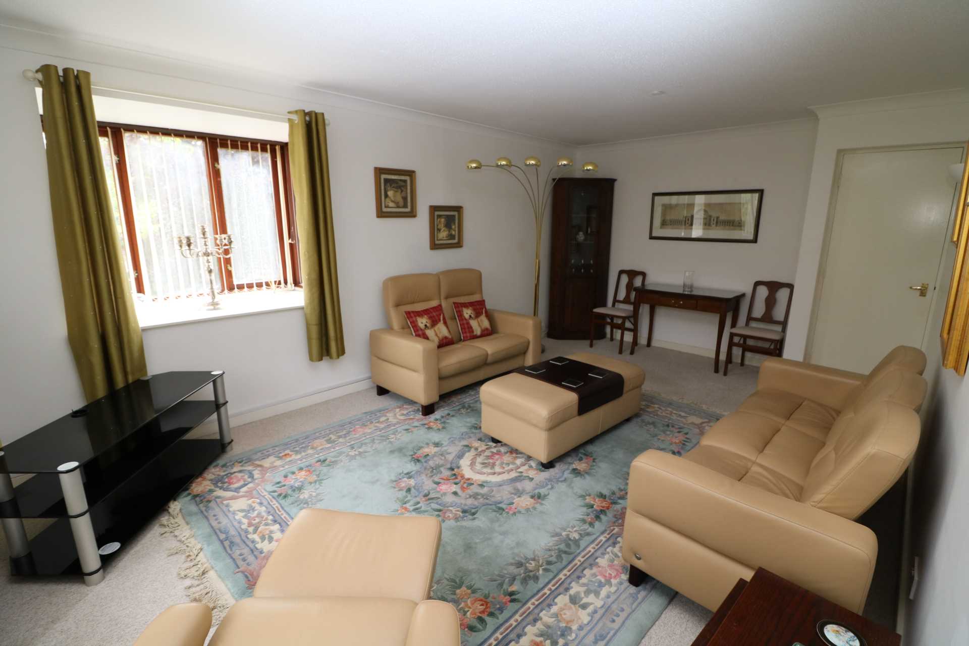 Please apply online for this property in Branksome Park, Poole BH13 6AP, Image 3