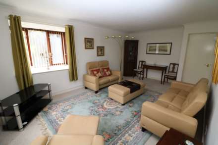 Please apply online for this property in Branksome Park, Poole BH13 6AP, Image 3