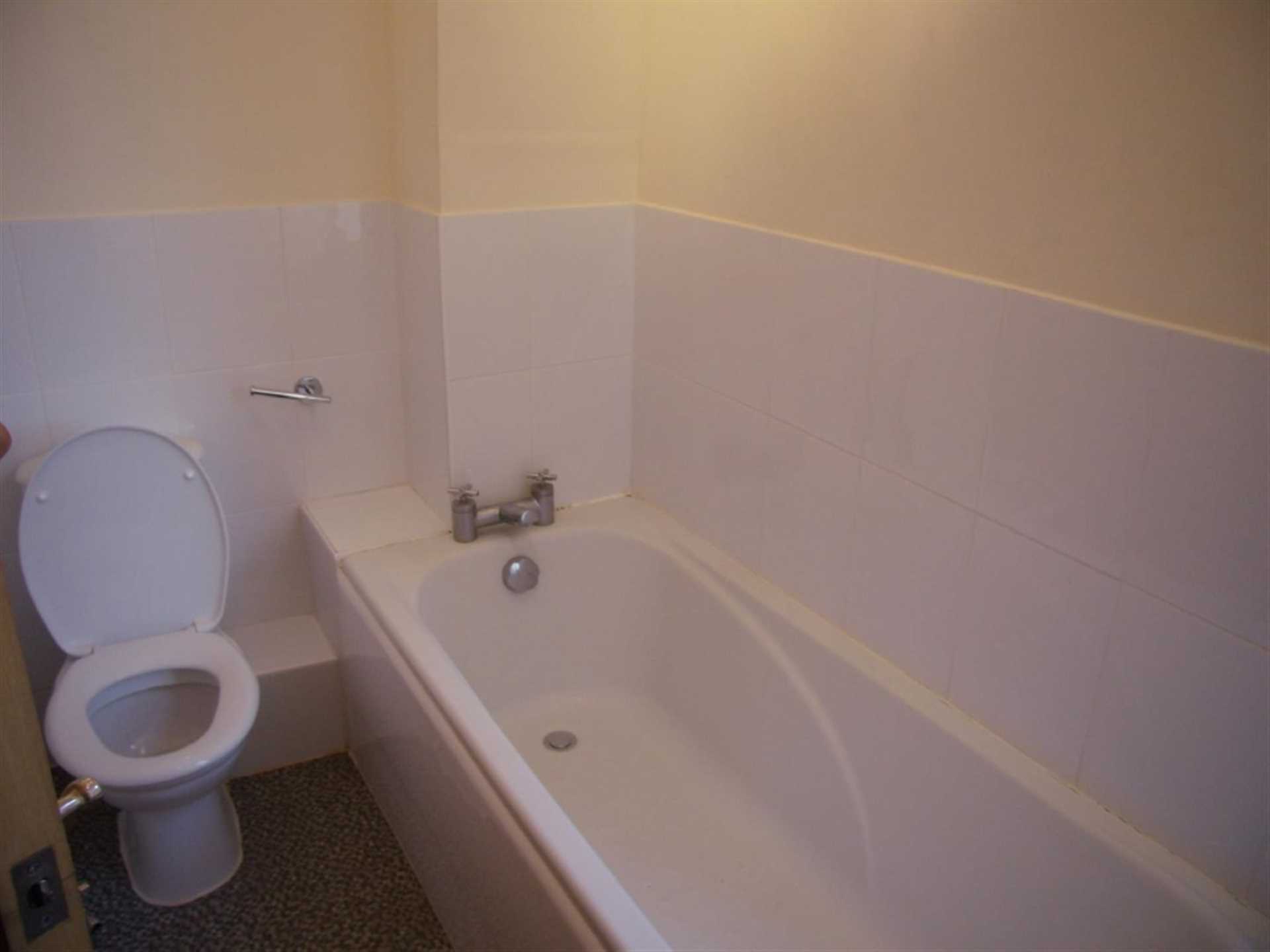 Knyveton Road, Bournemouth, Image 4