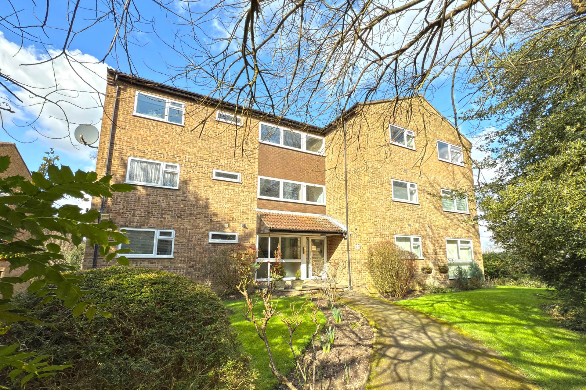 Hogarth Court
