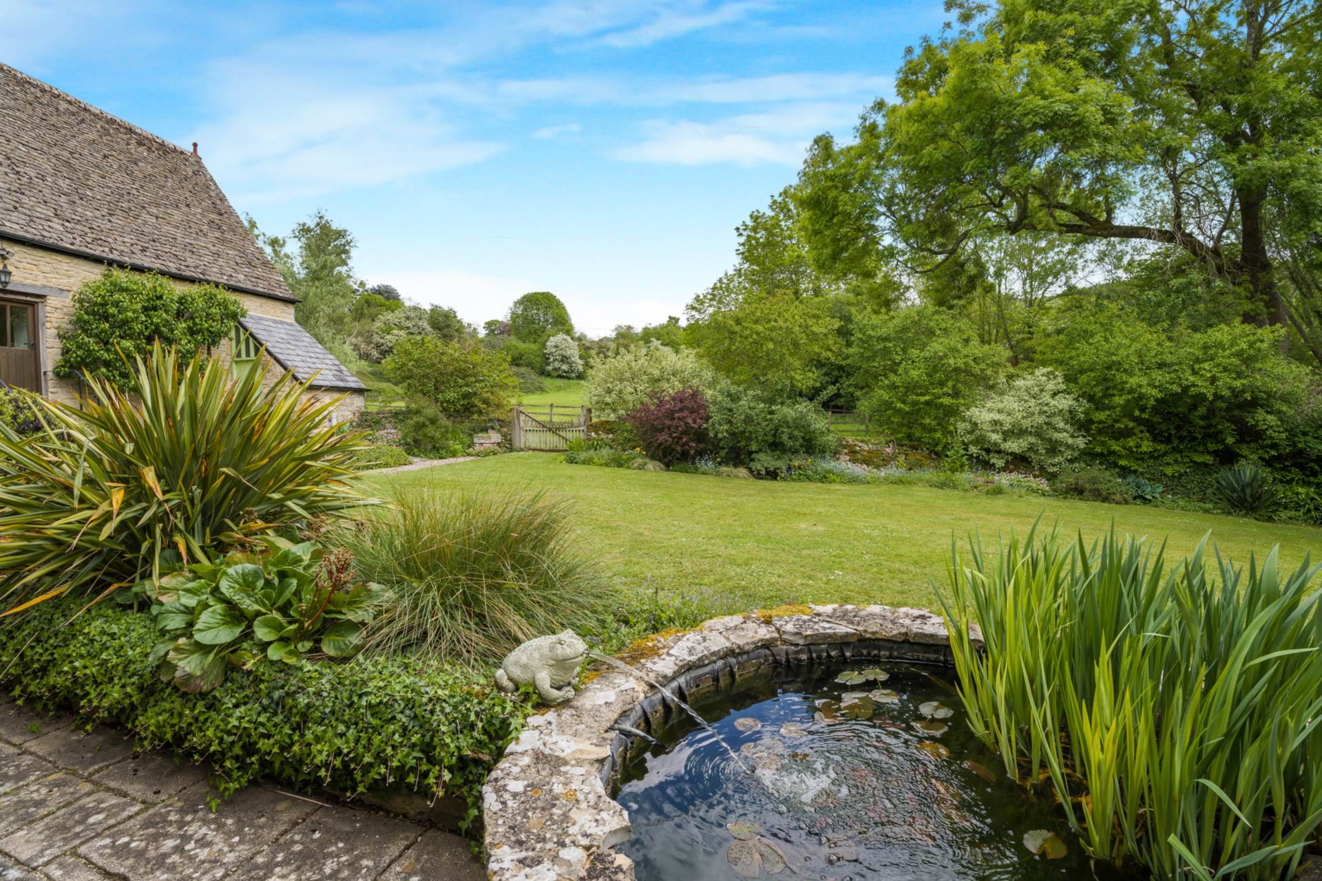Woodmancote, Cheltenham, Gloucestershire, Image 11