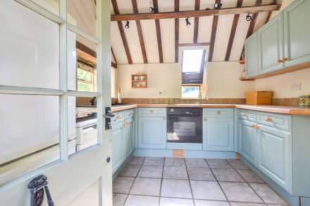 Sevenhampton, Cheltenham, Gloucestershire, Image 3