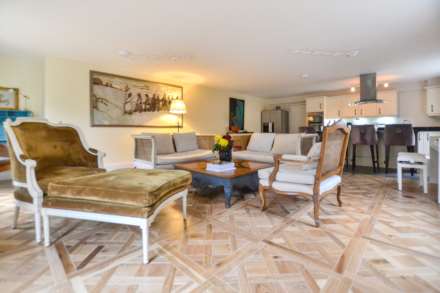 Christchurch Road, Cheltenham, Gloucestershire, Image 5