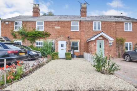 2 Bedroom Cottage, Cheltenham Road, Kinsham, Tewkesbury, Gloucestershire