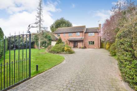 4 Bedroom Detached, Old Tewkesbury Road, Norton, Gloucestershire