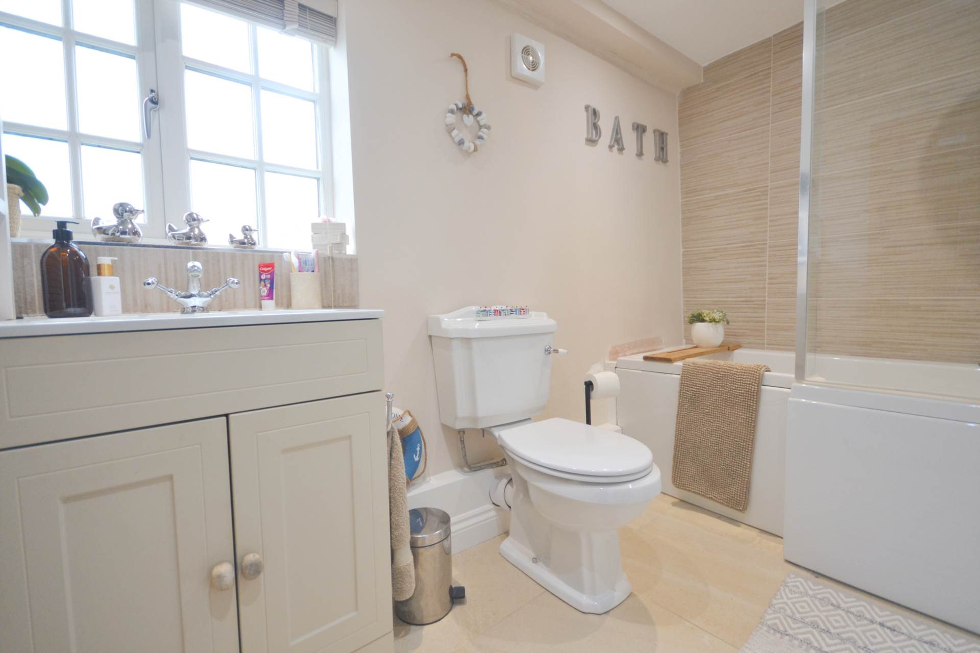 Aston on Carrant, Tewkesbury, Gloucestershire, Image 20