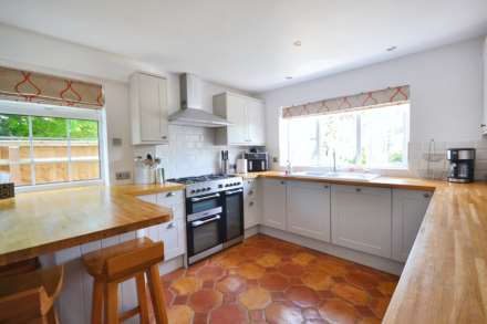 Lower Lane, Kinsham, Tewkesbury, Gloucestershire, Image 10