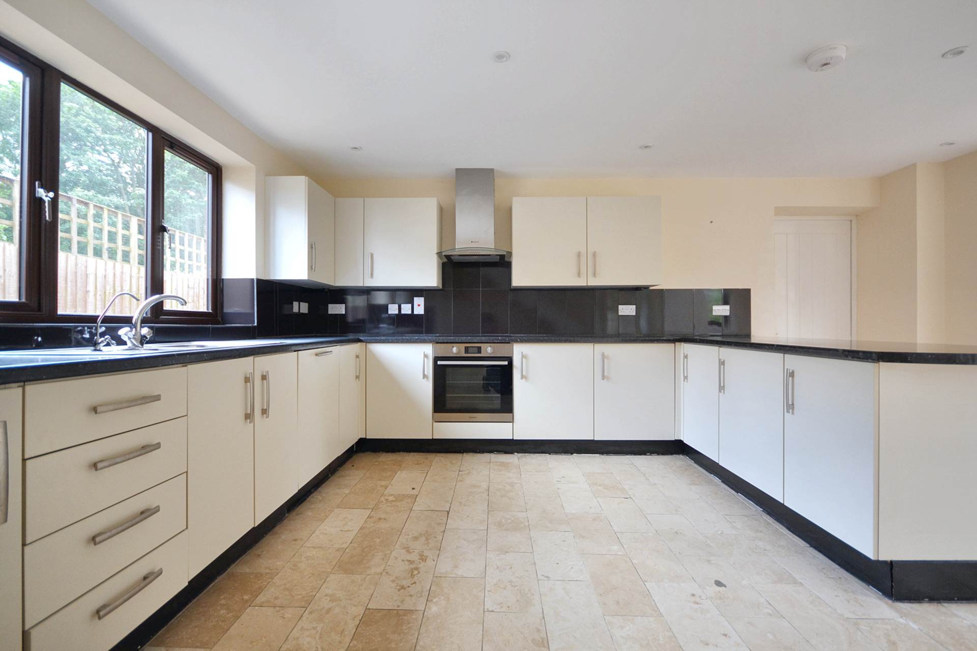 Court Road, Strensham, Worcestershire, Image 12