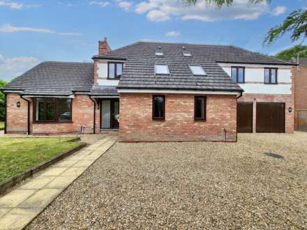 Court Road, Strensham, Worcestershire