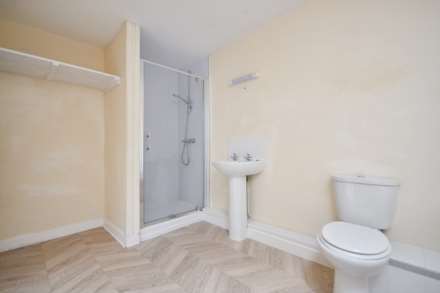 Court Road, Strensham, Worcestershire, Image 21