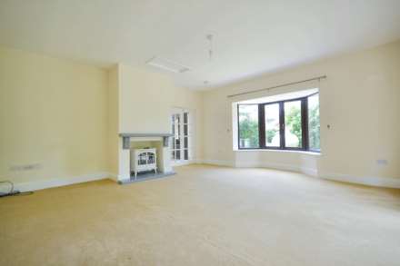 Court Road, Strensham, Worcestershire, Image 4
