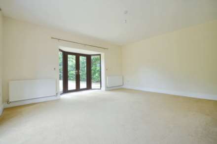 Court Road, Strensham, Worcestershire, Image 5