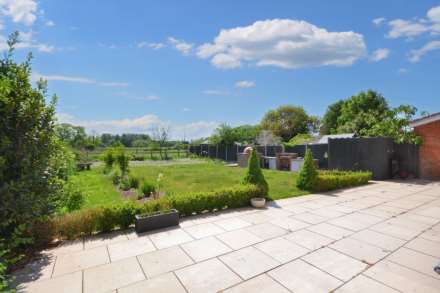 Fleet Road, Twyning, Gloucestershire, Image 13