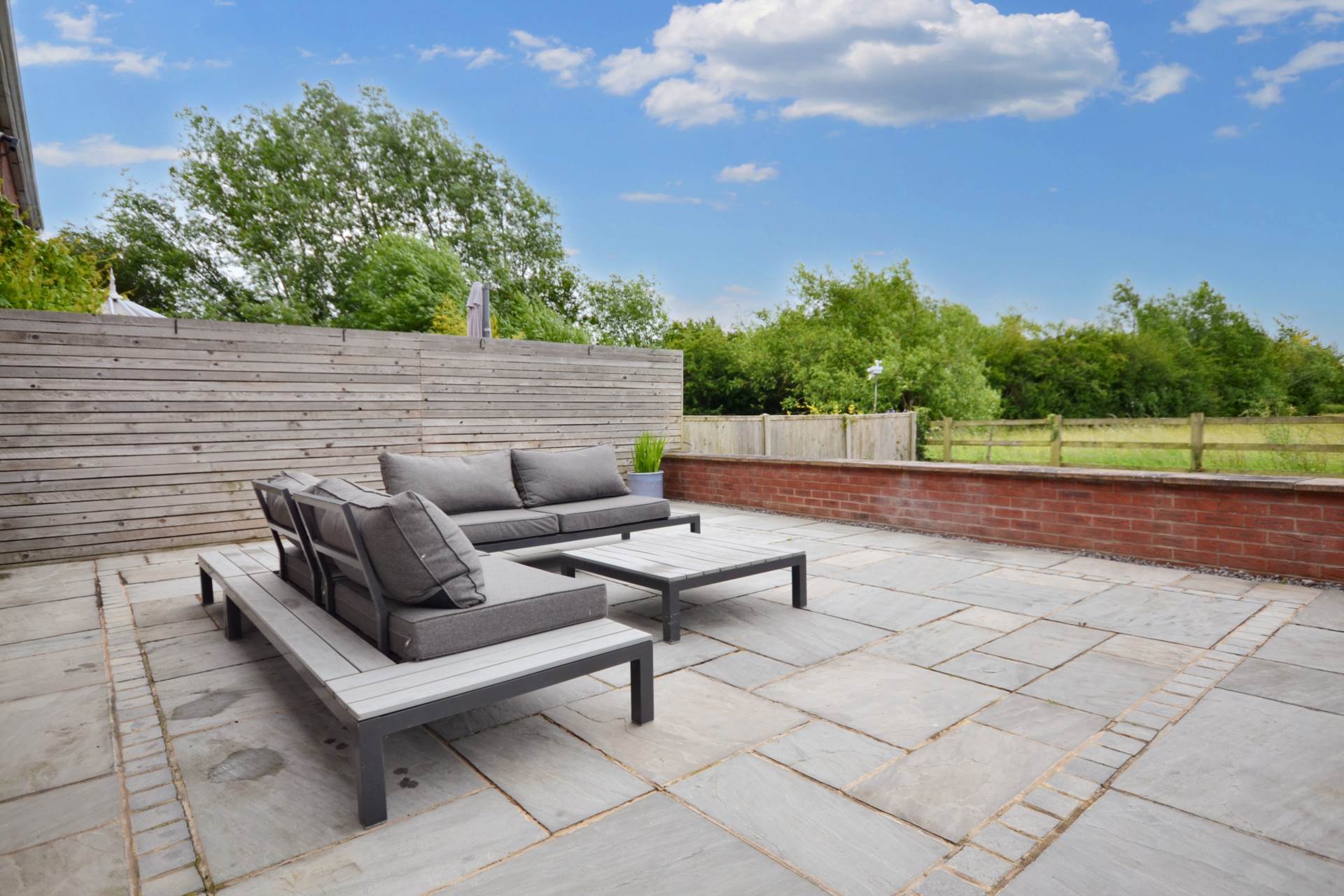 Cheltenham Road, Little Beckford, Tewkesbury, Gloucestershire, Image 8