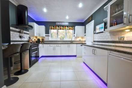 Perwell Close, Bredon, Tewkesbury, Gloucestershire, Image 10